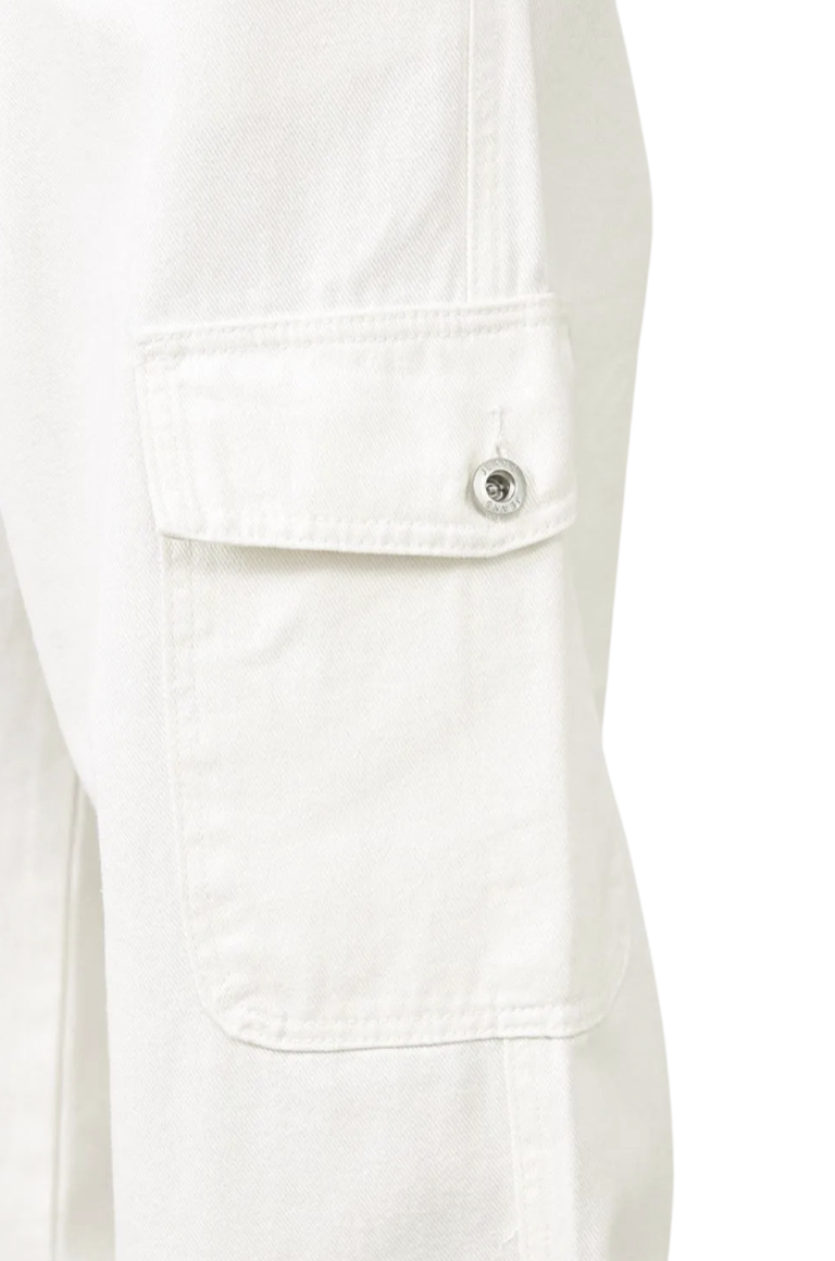 Loose Fit Cargo Jeans
